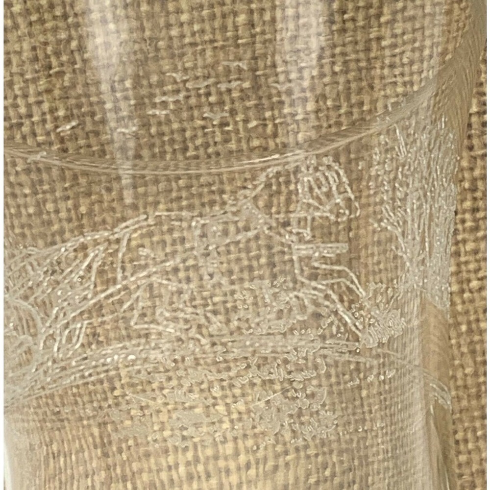 2 Clear Glass Candle Holders Votives Etched Scenic Design Vintage Home Interiors - Picture 3 of 8